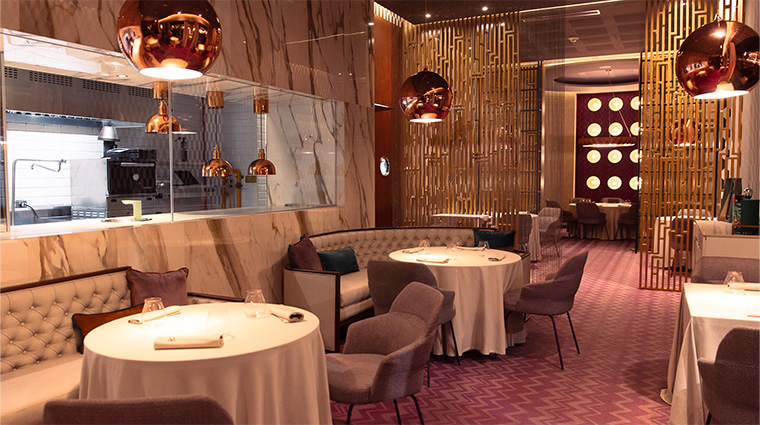 memories restaurant atmosfera nocturna